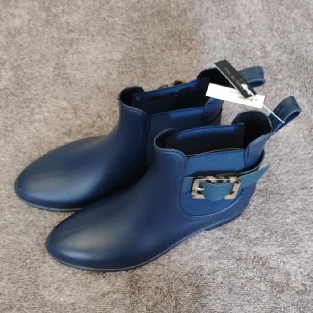 Henry Ferrera NWT Clarity Rain Boots